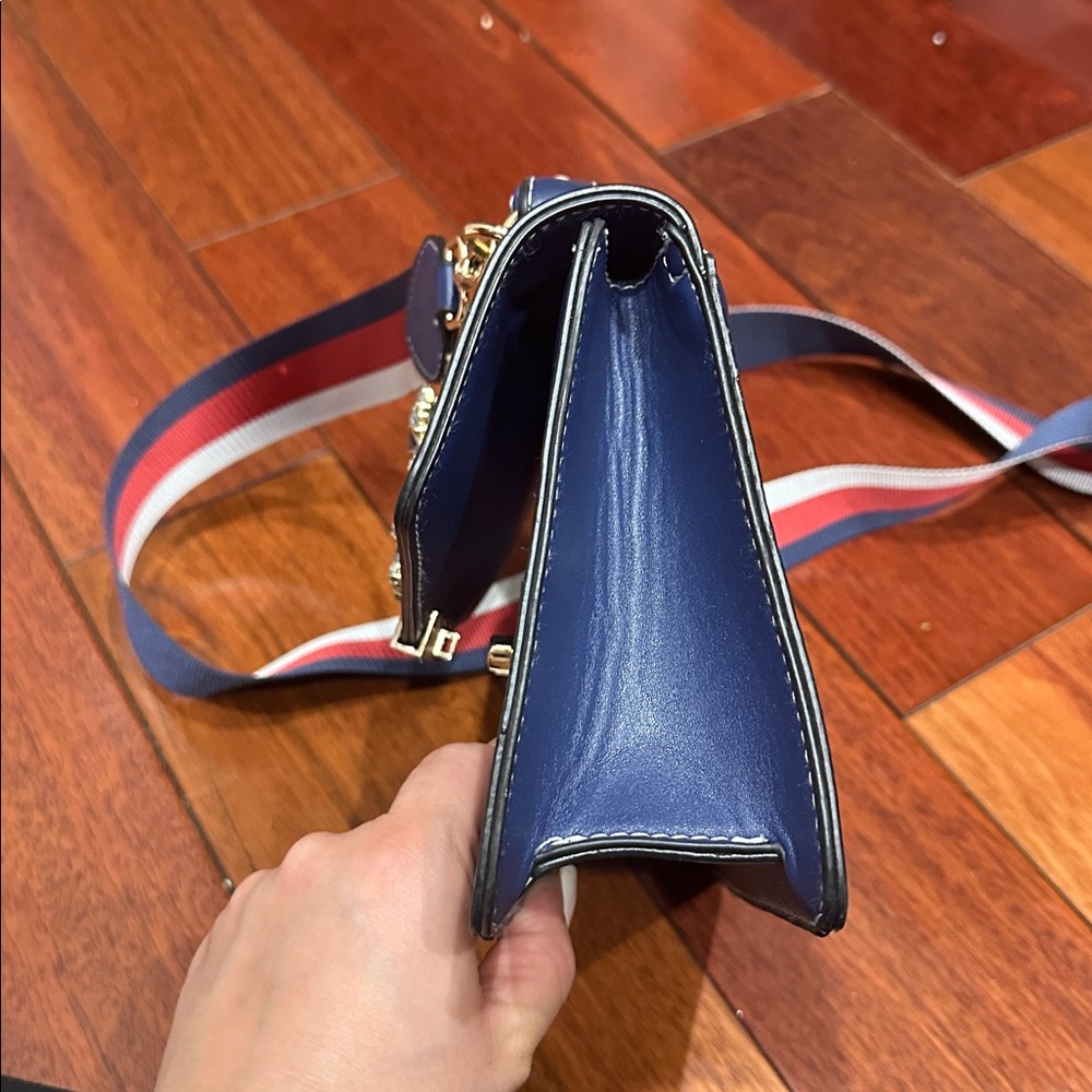 Beautiful handbag - Picture 10 of 11